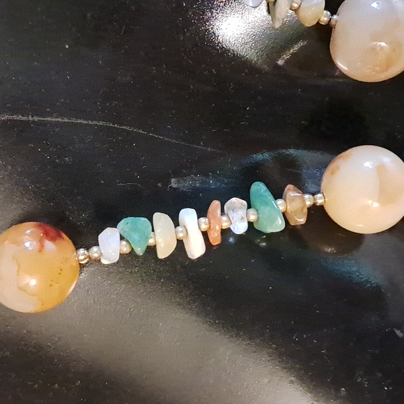 Beautiful Long 26" Heavy Natural Stone Agate Healing Crystal Necklace - Picture 3 of 5